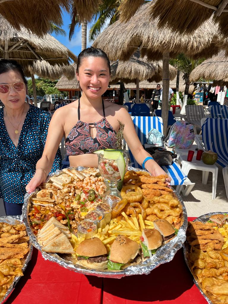 Guests enjoying an All Inclusive meal at Nohoch Kay